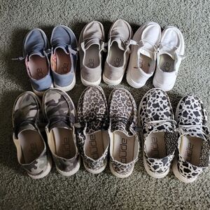 HEY DUDES  in Blue, Tan, White, and Camo 6 PAIRS